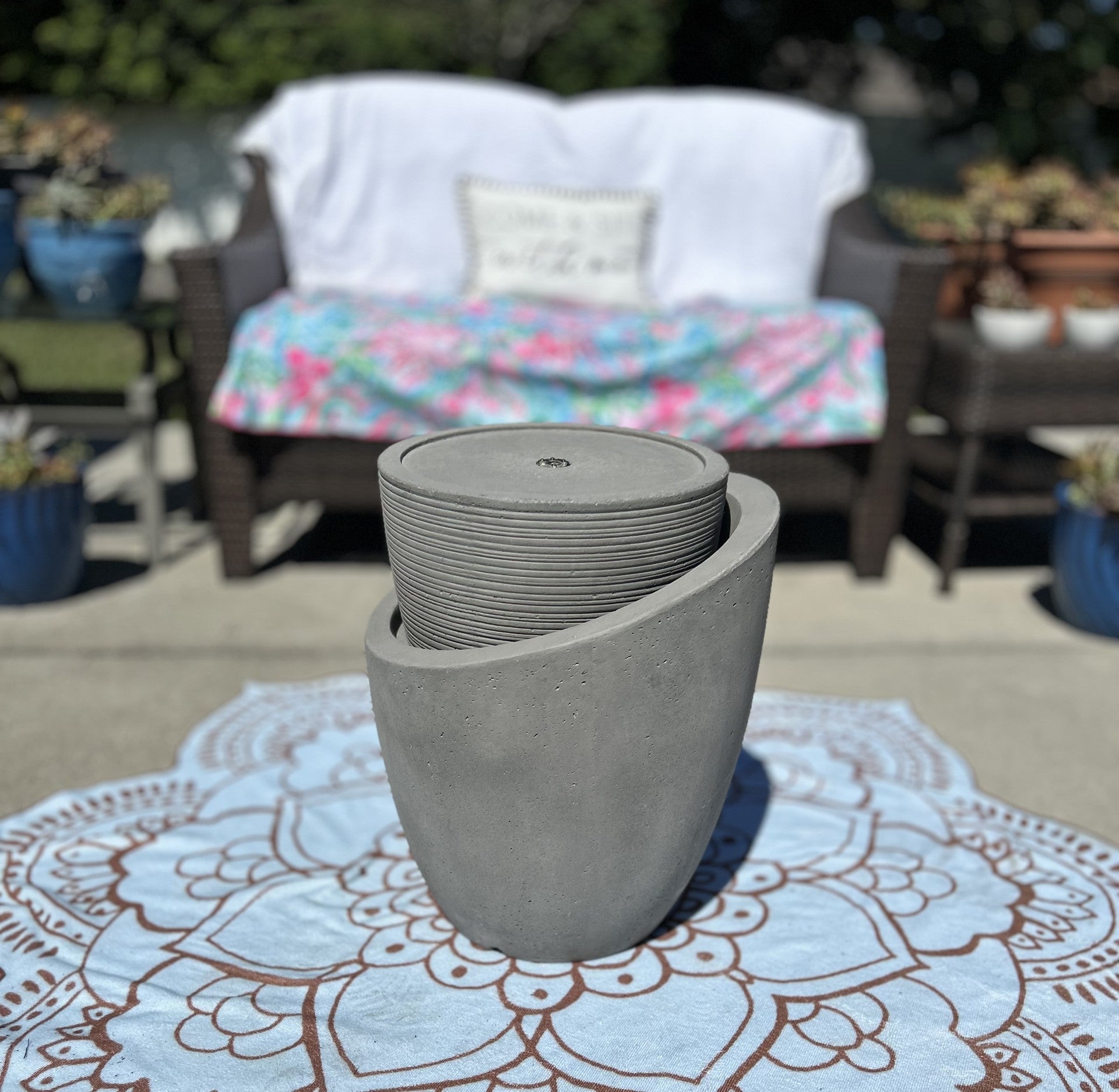 Balloon Fountain with LED Light